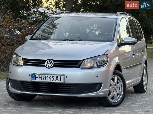 Серый Фольксваген Туран, объемом двигателя 1.4 л и пробегом 167 тыс. км за 9999 $, фото 12 на Automoto.ua