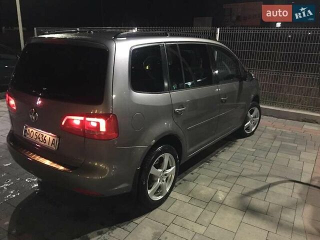 Сірий Фольксваген Туран, об'ємом двигуна 1.39 л та пробігом 333 тис. км за 7999 $, фото 7 на Automoto.ua