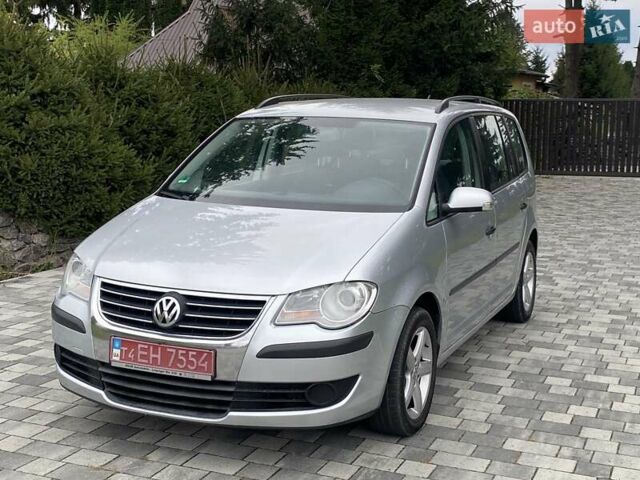 Сірий Фольксваген Туран, об'ємом двигуна 1.4 л та пробігом 175 тис. км за 6800 $, фото 2 на Automoto.ua