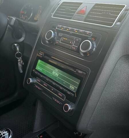 Серый Фольксваген Туран, объемом двигателя 1.6 л и пробегом 284 тыс. км за 9600 $, фото 13 на Automoto.ua