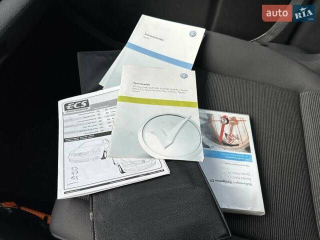 Сірий Фольксваген Туран, об'ємом двигуна 1.39 л та пробігом 216 тис. км за 8500 $, фото 36 на Automoto.ua