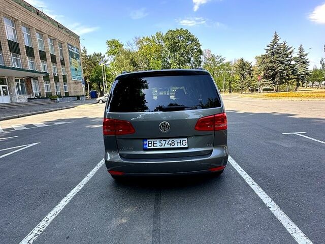 Серый Фольксваген Туран, объемом двигателя 1.4 л и пробегом 178 тыс. км за 8500 $, фото 3 на Automoto.ua