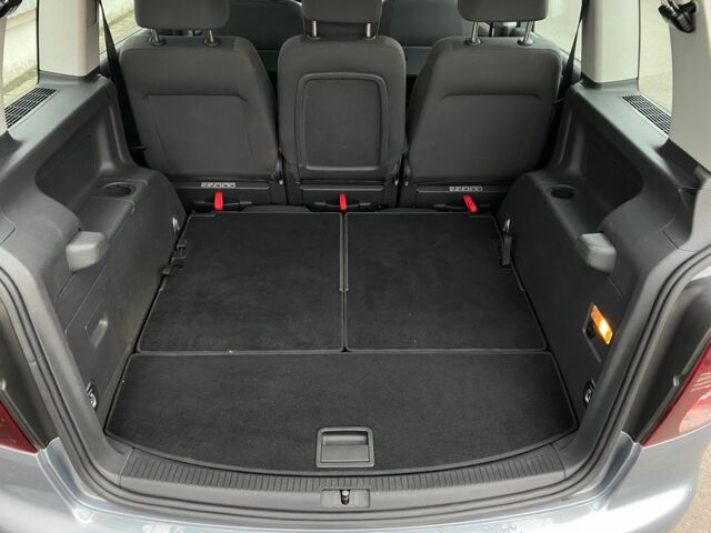 Серый Фольксваген Туран, объемом двигателя 1.4 л и пробегом 221 тыс. км за 7900 $, фото 9 на Automoto.ua