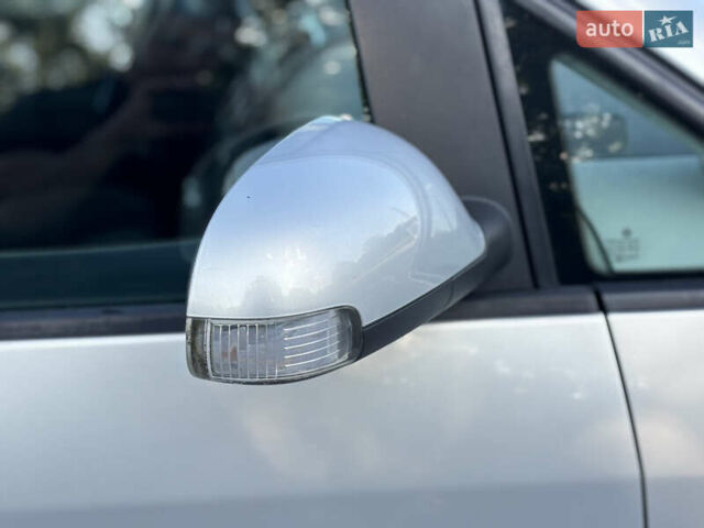 Серый Фольксваген Туран, объемом двигателя 1.4 л и пробегом 242 тыс. км за 6550 $, фото 12 на Automoto.ua