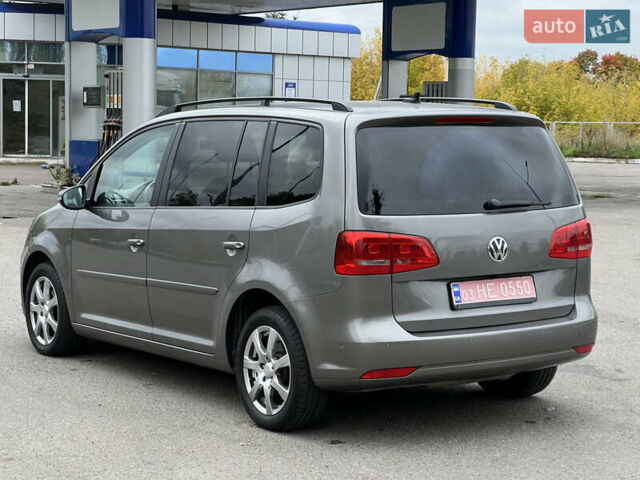 Серый Фольксваген Туран, объемом двигателя 1.4 л и пробегом 198 тыс. км за 8800 $, фото 3 на Automoto.ua