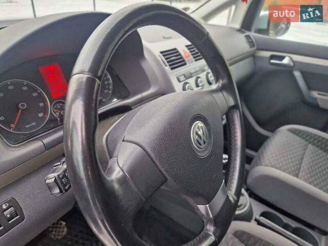 Сірий Фольксваген Туран, об'ємом двигуна 1.4 л та пробігом 196 тис. км за 6399 $, фото 11 на Automoto.ua