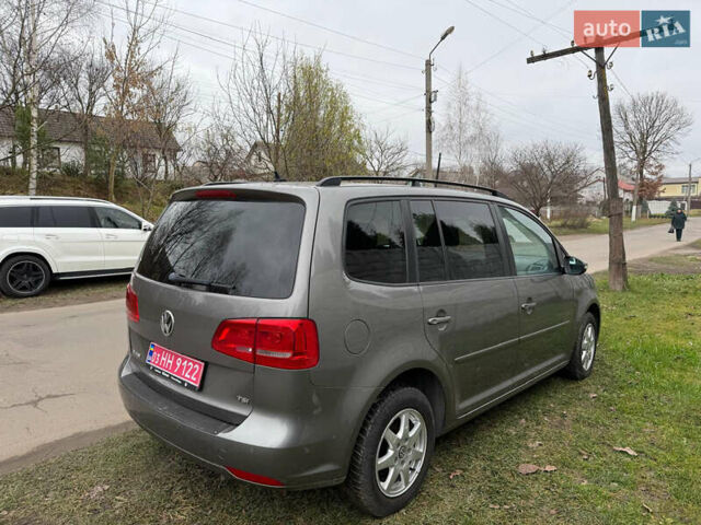 Серый Фольксваген Туран, объемом двигателя 1.4 л и пробегом 286 тыс. км за 8100 $, фото 6 на Automoto.ua