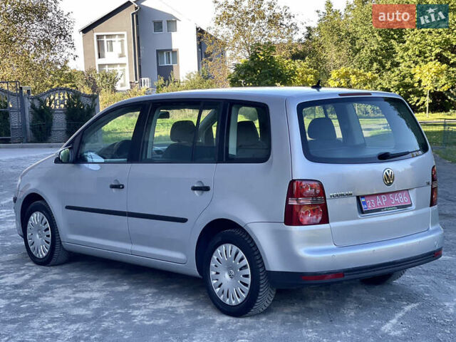 Сірий Фольксваген Туран, об'ємом двигуна 1.4 л та пробігом 173 тис. км за 7300 $, фото 5 на Automoto.ua