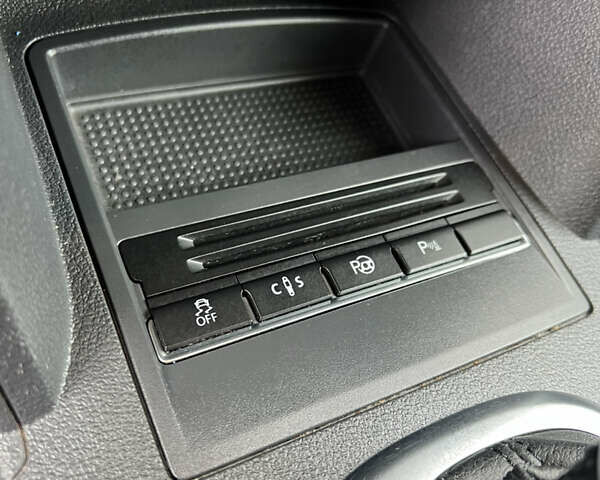 Серый Фольксваген Туран, объемом двигателя 1.4 л и пробегом 198 тыс. км за 8800 $, фото 33 на Automoto.ua