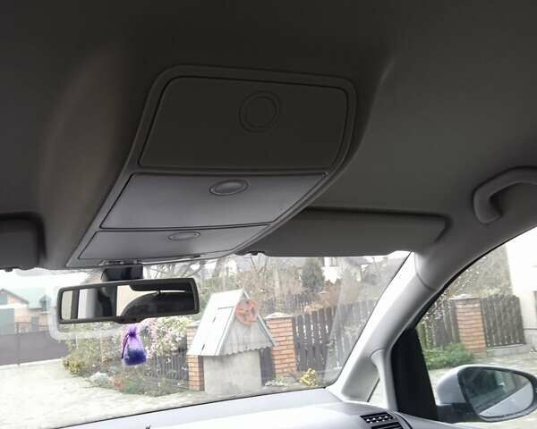 Серый Фольксваген Туран, объемом двигателя 1.9 л и пробегом 316 тыс. км за 8550 $, фото 11 на Automoto.ua