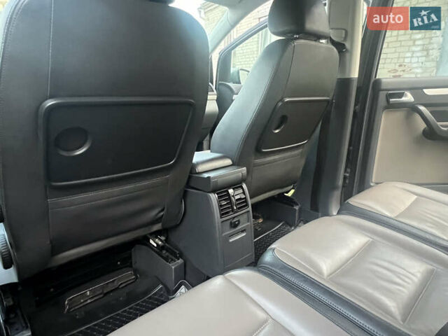 Серый Фольксваген Туран, объемом двигателя 1.97 л и пробегом 296 тыс. км за 10500 $, фото 12 на Automoto.ua