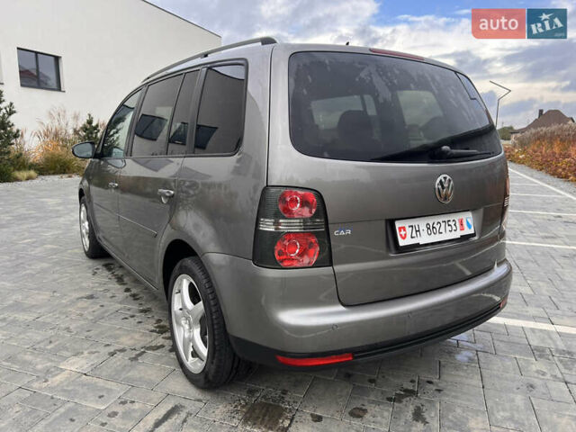 Сірий Фольксваген Туран, об'ємом двигуна 1.4 л та пробігом 135 тис. км за 6900 $, фото 3 на Automoto.ua