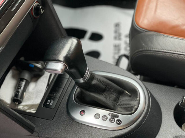 Серый Фольксваген Туран, объемом двигателя 1.4 л и пробегом 262 тыс. км за 8000 $, фото 14 на Automoto.ua