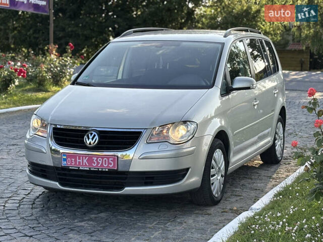 Серый Фольксваген Туран, объемом двигателя 1.4 л и пробегом 242 тыс. км за 6550 $, фото 3 на Automoto.ua