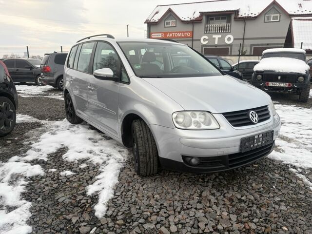 Серый Фольксваген Туран, объемом двигателя 0 л и пробегом 173 тыс. км за 7100 $, фото 1 на Automoto.ua