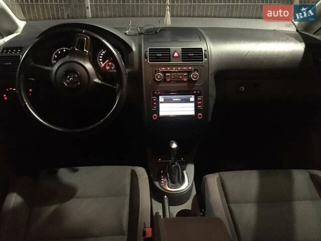 Сірий Фольксваген Туран, об'ємом двигуна 1.39 л та пробігом 333 тис. км за 7999 $, фото 6 на Automoto.ua