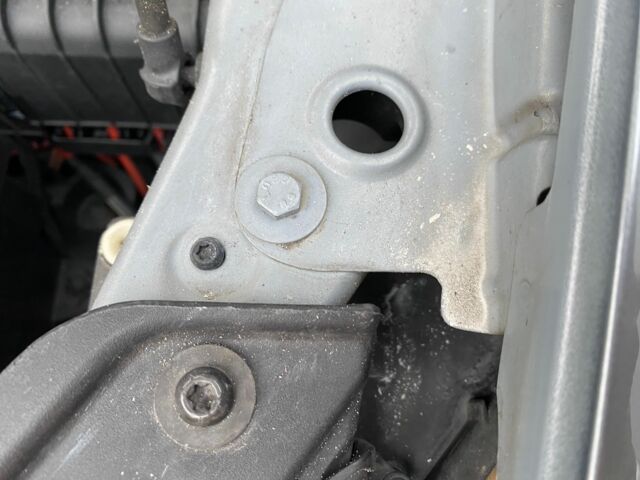 Серый Фольксваген Туран, объемом двигателя 1.4 л и пробегом 221 тыс. км за 7900 $, фото 18 на Automoto.ua