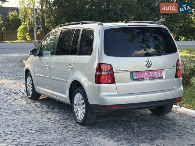 Серый Фольксваген Туран, объемом двигателя 1.4 л и пробегом 242 тыс. км за 6550 $, фото 8 на Automoto.ua