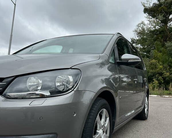 Серый Фольксваген Туран, объемом двигателя 1.4 л и пробегом 198 тыс. км за 8800 $, фото 10 на Automoto.ua