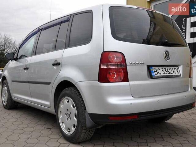 Сірий Фольксваген Туран, об'ємом двигуна 1.9 л та пробігом 172 тис. км за 6999 $, фото 12 на Automoto.ua