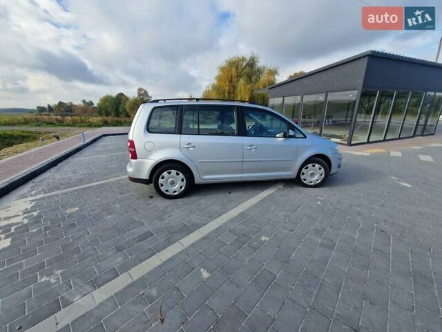 Серый Фольксваген Туран, объемом двигателя 1.4 л и пробегом 196 тыс. км за 6400 $, фото 12 на Automoto.ua