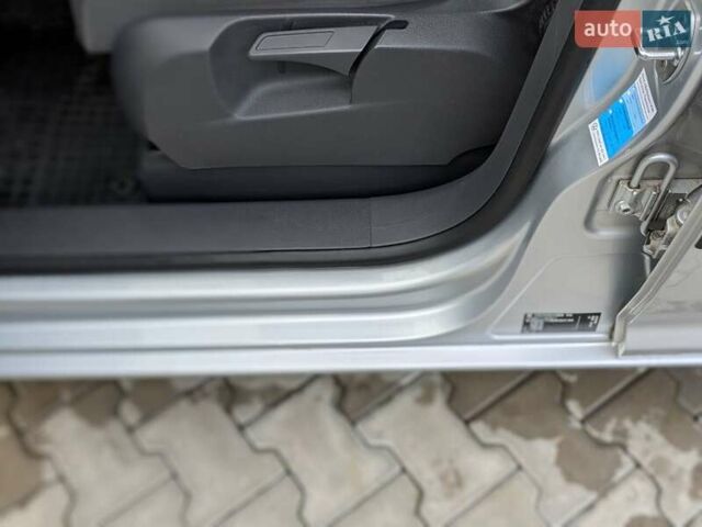 Серый Фольксваген Туран, объемом двигателя 1.4 л и пробегом 274 тыс. км за 7500 $, фото 15 на Automoto.ua