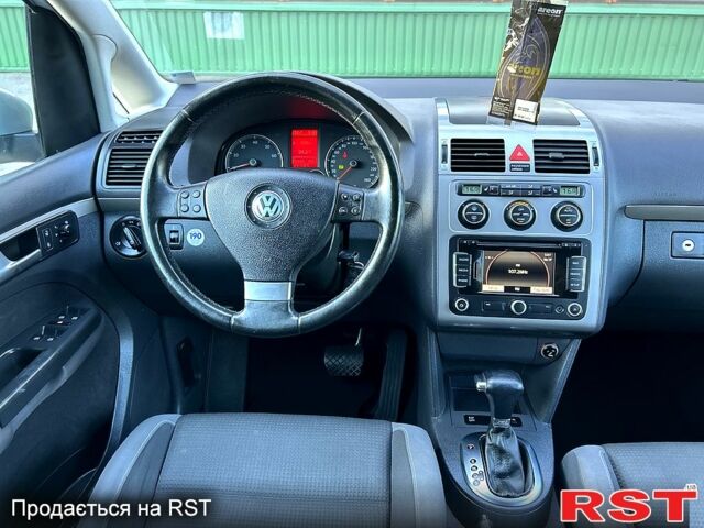 Сірий Фольксваген Туран, об'ємом двигуна 1.4 л та пробігом 136 тис. км за 8500 $, фото 7 на Automoto.ua