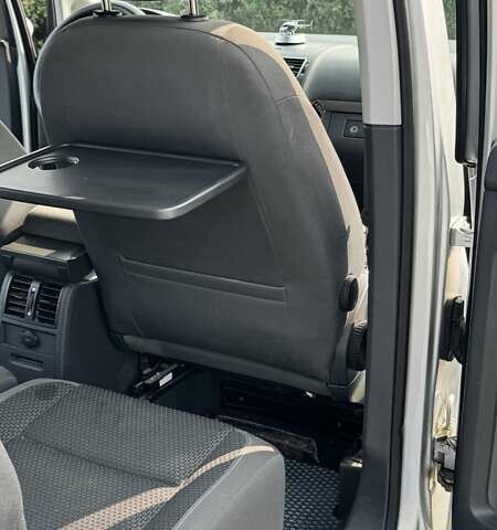 Серый Фольксваген Туран, объемом двигателя 1.6 л и пробегом 237 тыс. км за 10000 $, фото 11 на Automoto.ua