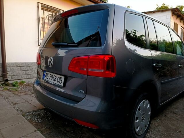 Сірий Фольксваген Туран, об'ємом двигуна 2 л та пробігом 325 тис. км за 9000 $, фото 9 на Automoto.ua