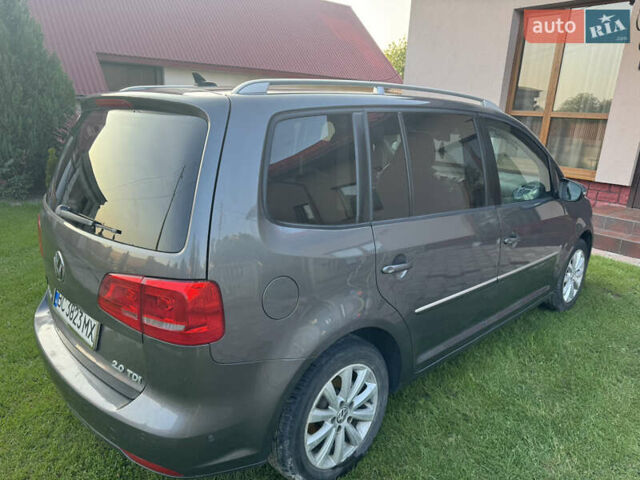 Сірий Фольксваген Туран, об'ємом двигуна 1.97 л та пробігом 209 тис. км за 12200 $, фото 4 на Automoto.ua