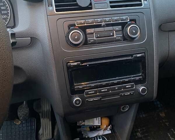 Сірий Фольксваген Туран, об'ємом двигуна 1.6 л та пробігом 237 тис. км за 11500 $, фото 9 на Automoto.ua