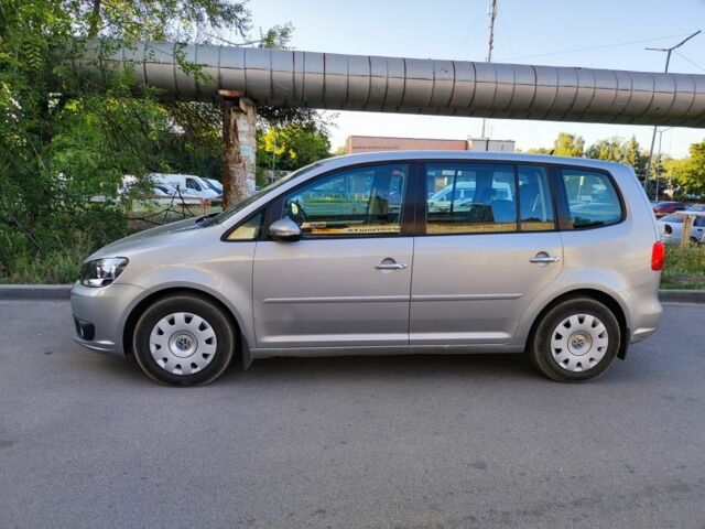 Серый Фольксваген Туран, объемом двигателя 1.6 л и пробегом 190 тыс. км за 10500 $, фото 13 на Automoto.ua