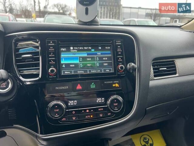 Серый Фольксваген Туран, объемом двигателя 1.39 л и пробегом 224 тыс. км за 7500 $, фото 11 на Automoto.ua