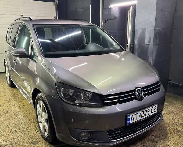 Сірий Фольксваген Туран, об'ємом двигуна 1.6 л та пробігом 245 тис. км за 9500 $, фото 3 на Automoto.ua