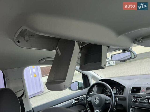Сірий Фольксваген Туран, об'ємом двигуна 1.4 л та пробігом 223 тис. км за 7750 $, фото 75 на Automoto.ua