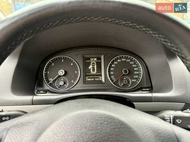 Сірий Фольксваген Туран, об'ємом двигуна 1.6 л та пробігом 244 тис. км за 10550 $, фото 30 на Automoto.ua