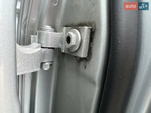 Сірий Фольксваген Туран, об'ємом двигуна 1.4 л та пробігом 223 тис. км за 7750 $, фото 67 на Automoto.ua