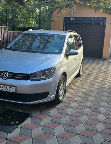 Серый Фольксваген Туран, объемом двигателя 1.97 л и пробегом 225 тыс. км за 10900 $, фото 9 на Automoto.ua