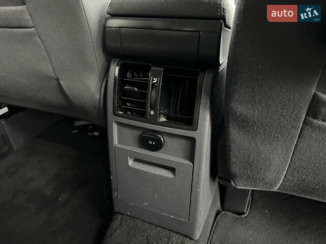 Серый Фольксваген Туран, объемом двигателя 1.39 л и пробегом 225 тыс. км за 9950 $, фото 33 на Automoto.ua