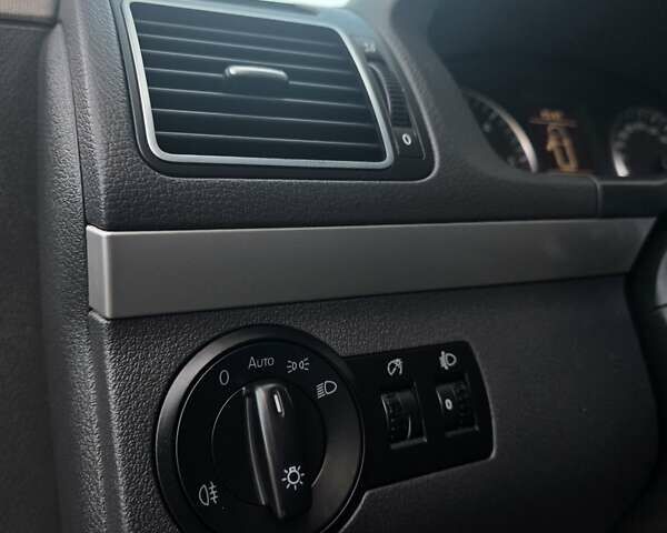 Серый Фольксваген Туран, объемом двигателя 1.6 л и пробегом 233 тыс. км за 8800 $, фото 13 на Automoto.ua