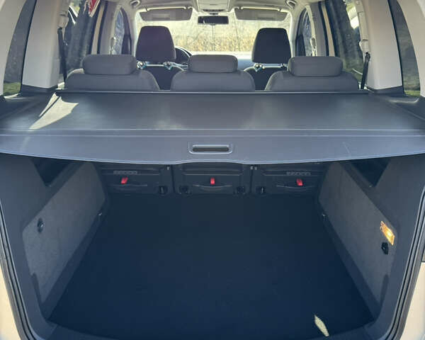 Сірий Фольксваген Туран, об'ємом двигуна 2 л та пробігом 346 тис. км за 12800 $, фото 49 на Automoto.ua