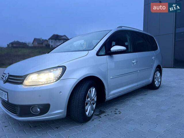 Серый Фольксваген Туран, объемом двигателя 1.6 л и пробегом 290 тыс. км за 9200 $, фото 4 на Automoto.ua