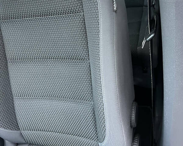 Сірий Фольксваген Туран, об'ємом двигуна 1.4 л та пробігом 223 тис. км за 7750 $, фото 52 на Automoto.ua