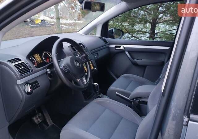 Серый Фольксваген Туран, объемом двигателя 1.6 л и пробегом 302 тыс. км за 10550 $, фото 11 на Automoto.ua