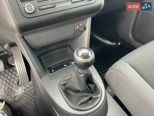 Серый Фольксваген Туран, объемом двигателя 1.39 л и пробегом 239 тыс. км за 7999 $, фото 19 на Automoto.ua