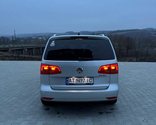 Серый Фольксваген Туран, объемом двигателя 1.6 л и пробегом 290 тыс. км за 9200 $, фото 18 на Automoto.ua