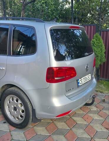 Серый Фольксваген Туран, объемом двигателя 1.97 л и пробегом 225 тыс. км за 10900 $, фото 4 на Automoto.ua