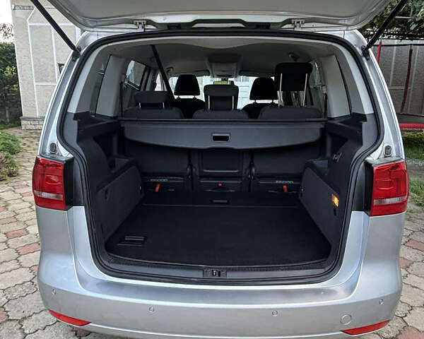 Серый Фольксваген Туран, объемом двигателя 1.97 л и пробегом 187 тыс. км за 10500 $, фото 9 на Automoto.ua