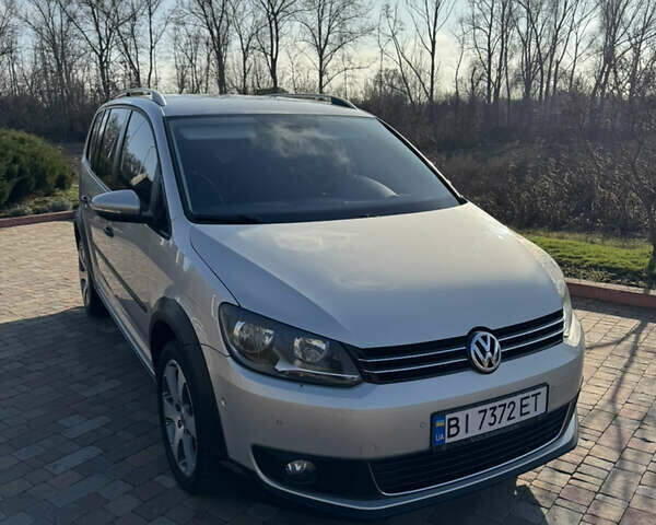 Сірий Фольксваген Туран, об'ємом двигуна 2 л та пробігом 346 тис. км за 12800 $, фото 8 на Automoto.ua