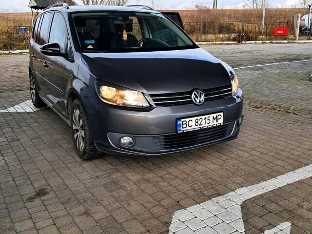 Серый Фольксваген Туран, объемом двигателя 1.6 л и пробегом 268 тыс. км за 10200 $, фото 2 на Automoto.ua